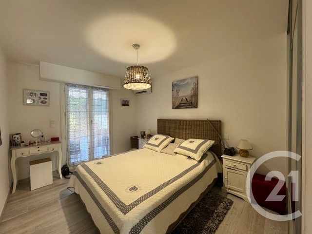 Appartement F3 &agrave; vendre - 3 pi&egrave;ces - 71,25 m2 - Antibes - 06 - PROVENCE-ALPES-COTE-D-AZUR