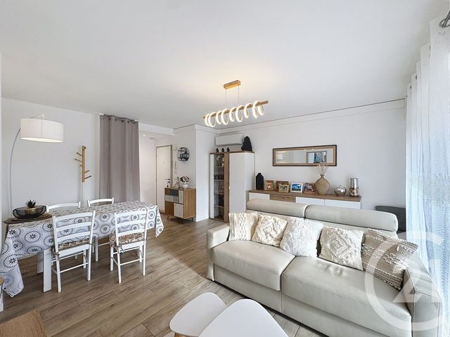 Appartement F4 &agrave; vendre - 4 pi&egrave;ces - 72,55 m2 - Le Golfe Juan - 06 - PROVENCE-ALPES-COTE-D-AZUR