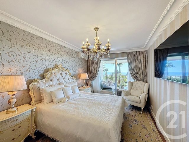 Appartement F4 à vendre - 4 pièces - 114,56 m2 - Cannes - 06 - PROVENCE-ALPES-COTE-D-AZUR