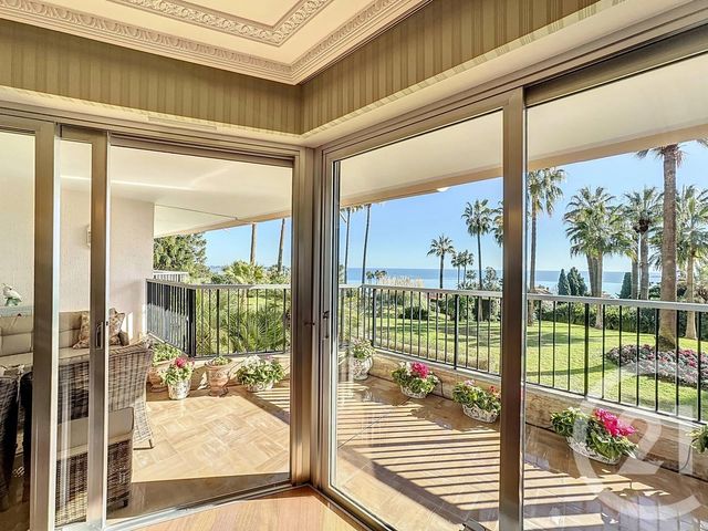 Appartement F4 à vendre - 4 pièces - 114,56 m2 - Cannes - 06 - PROVENCE-ALPES-COTE-D-AZUR