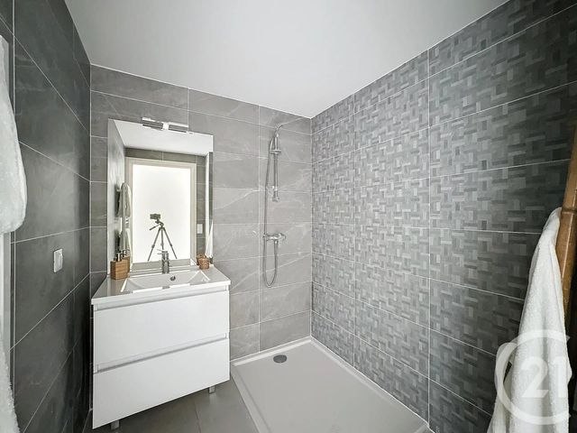 Appartement F4 à vendre - 4 pièces - 90,52 m2 - Juan Les Pins - 06 - PROVENCE-ALPES-COTE-D-AZUR