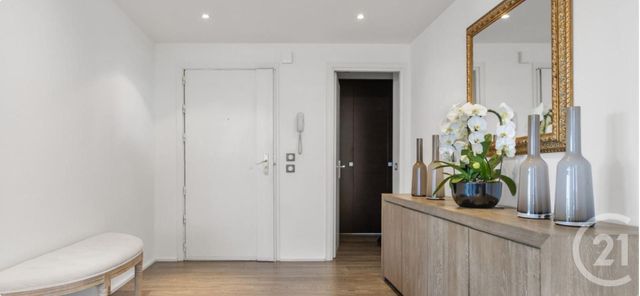 Appartement F5 &agrave; vendre - 5 pi&egrave;ces - 181,23 m2 - Le Golfe Juan - 06 - PROVENCE-ALPES-COTE-D-AZUR