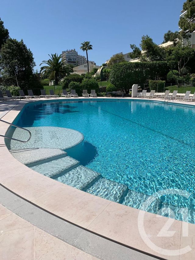 Appartement F5 &agrave; vendre - 5 pi&egrave;ces - 181,23 m2 - Le Golfe Juan - 06 - PROVENCE-ALPES-COTE-D-AZUR