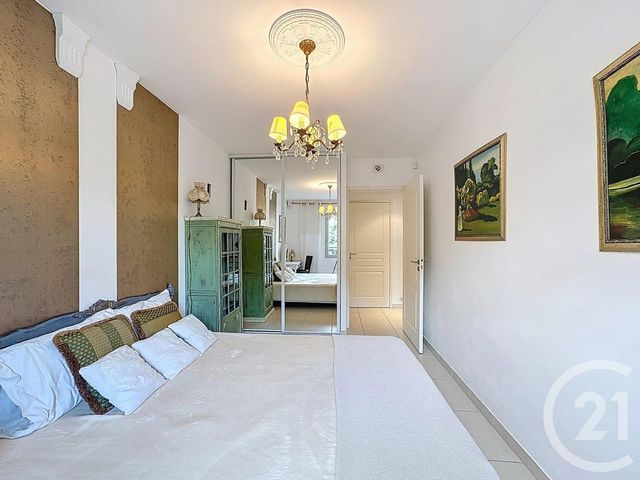 Appartement F3 à vendre - 3 pièces - 68,15 m2 - Antibes - 06 - PROVENCE-ALPES-COTE-D-AZUR