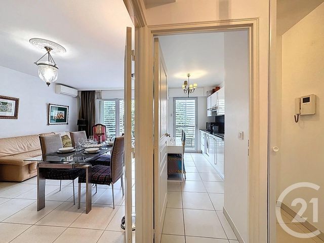 Appartement F3 à vendre - 3 pièces - 68,15 m2 - Antibes - 06 - PROVENCE-ALPES-COTE-D-AZUR