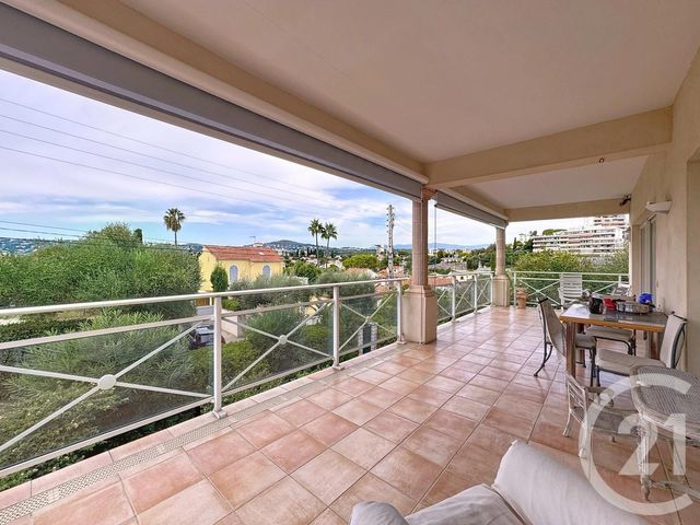 Appartement F4 à vendre - 4 pièces - 78,09 m2 - Antibes - 06 - PROVENCE-ALPES-COTE-D-AZUR