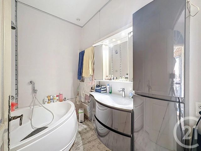 Appartement F4 à vendre - 4 pièces - 78,09 m2 - Antibes - 06 - PROVENCE-ALPES-COTE-D-AZUR