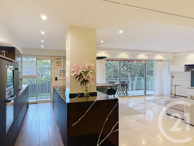 Appartement F4 &agrave; vendre - 4 pi&egrave;ces - 110 m2 - Cannes - 06 - PROVENCE-ALPES-COTE-D-AZUR