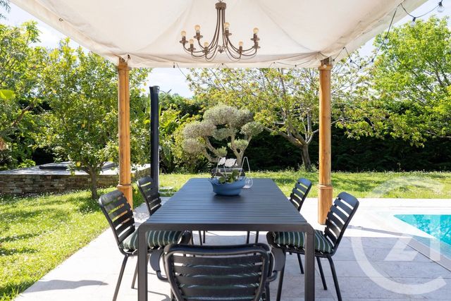 Maison à vendre - 6 pièces - 225,87 m2 - Roquefort Les Pins - 06 - PROVENCE-ALPES-COTE-D-AZUR