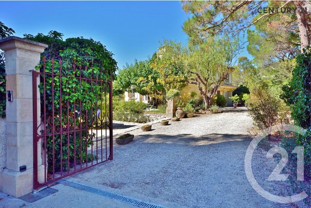 Maison à vendre - 5 pièces - 166 m2 - Carpentras - 84 - PROVENCE-ALPES-COTE-D-AZUR