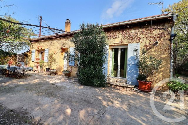 Maison à vendre - 4 pièces - 89,90 m2 - Carpentras - 84 - PROVENCE-ALPES-COTE-D-AZUR