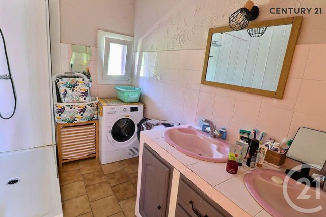 Maison à vendre - 4 pièces - 100 m2 - Carpentras - 84 - PROVENCE-ALPES-COTE-D-AZUR