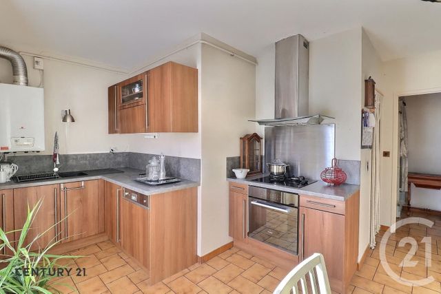 Appartement F3 à vendre - 3 pièces - 75 m2 - Carpentras - 84 - PROVENCE-ALPES-COTE-D-AZUR