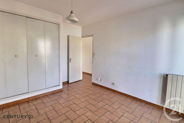 Appartement F3 à vendre - 3 pièces - 75 m2 - Carpentras - 84 - PROVENCE-ALPES-COTE-D-AZUR