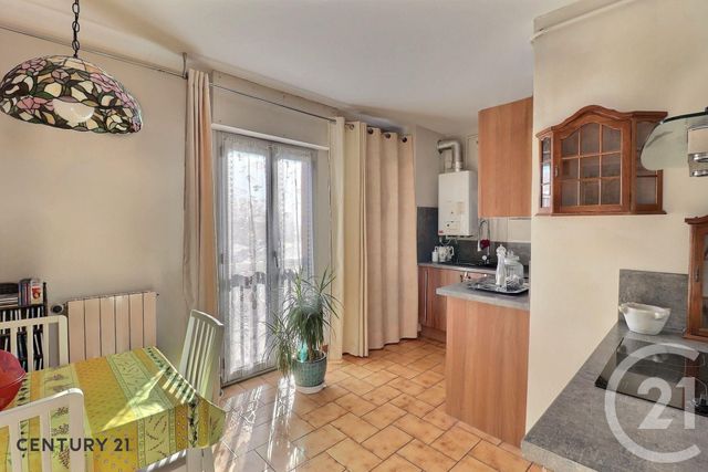 Appartement F3 à vendre - 3 pièces - 75 m2 - Carpentras - 84 - PROVENCE-ALPES-COTE-D-AZUR