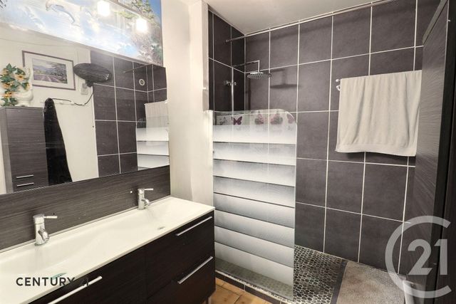 Appartement F3 à vendre - 3 pièces - 75 m2 - Carpentras - 84 - PROVENCE-ALPES-COTE-D-AZUR