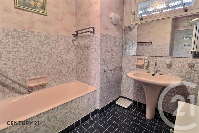 Appartement T3 &agrave; vendre - 3 pi&egrave;ces - 85,22 m2 - Carpentras - 84 - PROVENCE-ALPES-COTE-D-AZUR