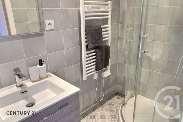 Appartement T3 &agrave; vendre - 3 pi&egrave;ces - 67 m2 - Carpentras - 84 - PROVENCE-ALPES-COTE-D-AZUR