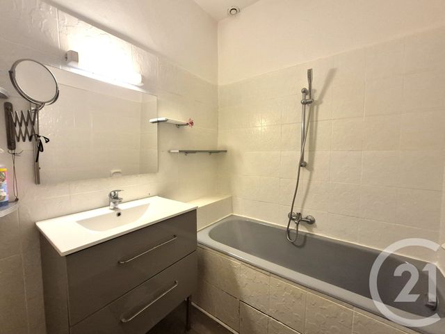 Appartement F3 &agrave; vendre - 3 pi&egrave;ces - 72 m2 - Carpentras - 84 - PROVENCE-ALPES-COTE-D-AZUR