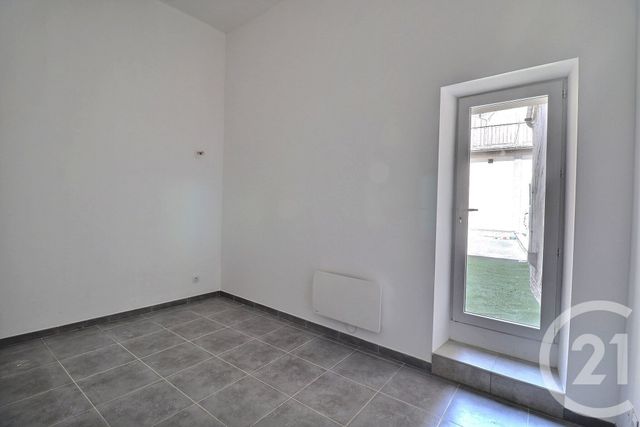 Appartement T3 &agrave; vendre - 6 pi&egrave;ces - 59,18 m2 - Carpentras - 84 - PROVENCE-ALPES-COTE-D-AZUR