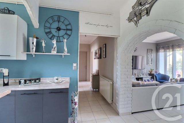 Appartement T4 &agrave; vendre - 4 pi&egrave;ces - 75 m2 - Carpentras - 84 - PROVENCE-ALPES-COTE-D-AZUR