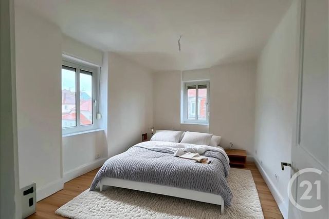 Appartement à louer - 4 pièces - 90 m2 - Schiltigheim - 67 - ALSACE