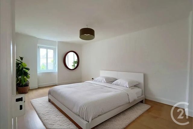 Appartement à louer - 4 pièces - 90 m2 - Schiltigheim - 67 - ALSACE