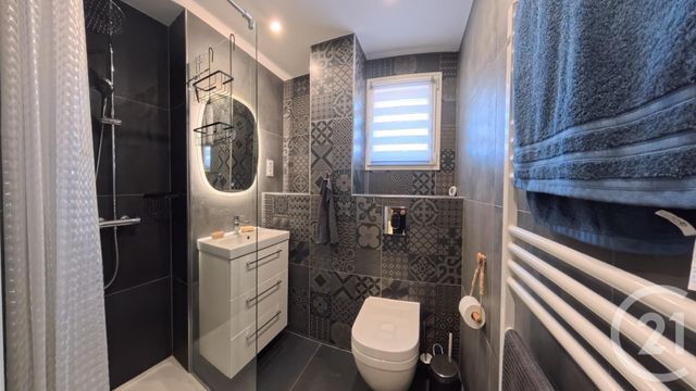 Maison &agrave; louer - 6 pi&egrave;ces - 105,69 m2 - Illkirch Graffenstaden - 67 - ALSACE