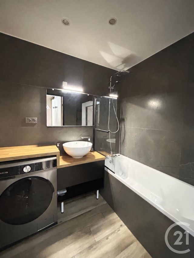 Appartement F3 &agrave; louer - 3 pi&egrave;ces - 61,37 m2 - Strasbourg - 67 - ALSACE