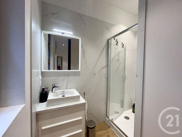 Appartement &agrave; louer - 3 pi&egrave;ces - 66,97 m2 - Strasbourg - 67 - ALSACE