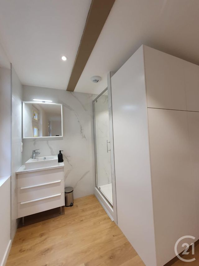 Appartement F3 &agrave; louer - 3 pi&egrave;ces - 67,28 m2 - Strasbourg - 67 - ALSACE