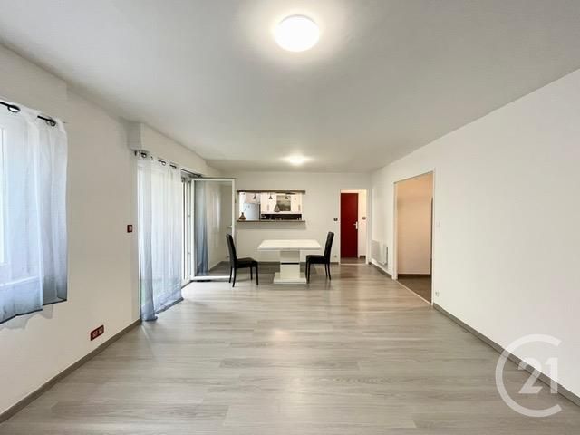 Appartement 4 pièces 81 m²