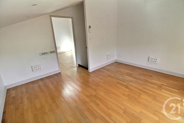 Bureaux à louer - 88.62 m2 - 33 - Gironde