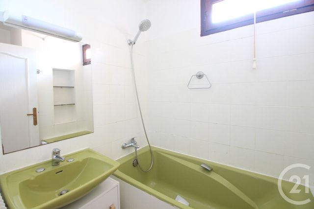 Maison à vendre - 4 pièces - 80 m2 - Merignac - 33 - AQUITAINE