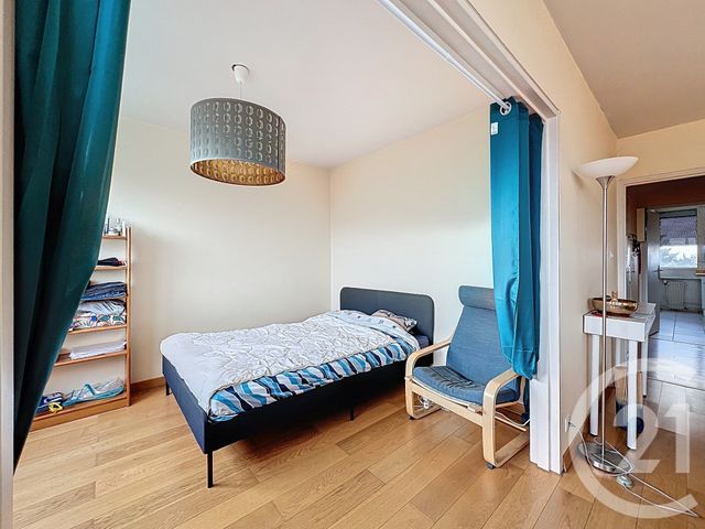 Appartement T3 à vendre - 4 pièces - 72 m2 - Merignac - 33 - AQUITAINE