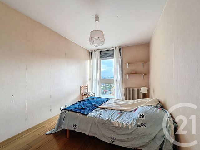 Appartement T3 à vendre - 4 pièces - 72 m2 - Merignac - 33 - AQUITAINE