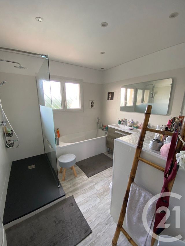 Maison à vendre - 4 pièces - 146 m2 - Merignac - 33 - AQUITAINE