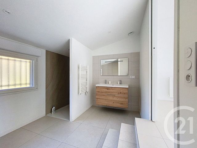 Maison &agrave; louer - 4 pi&egrave;ces - 97,29 m2 - Merignac - 33 - AQUITAINE