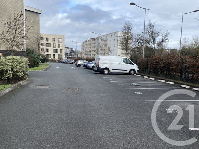 parking - MERIGNAC - 33