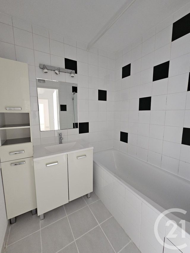 Maison &agrave; louer - 3 pi&egrave;ces - 56 m2 - Bordeaux - 33 - AQUITAINE