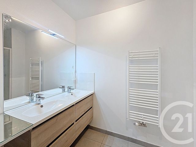 Appartement F3 &agrave; louer - 3 pi&egrave;ces - 65 m2 - Merignac - 33 - AQUITAINE