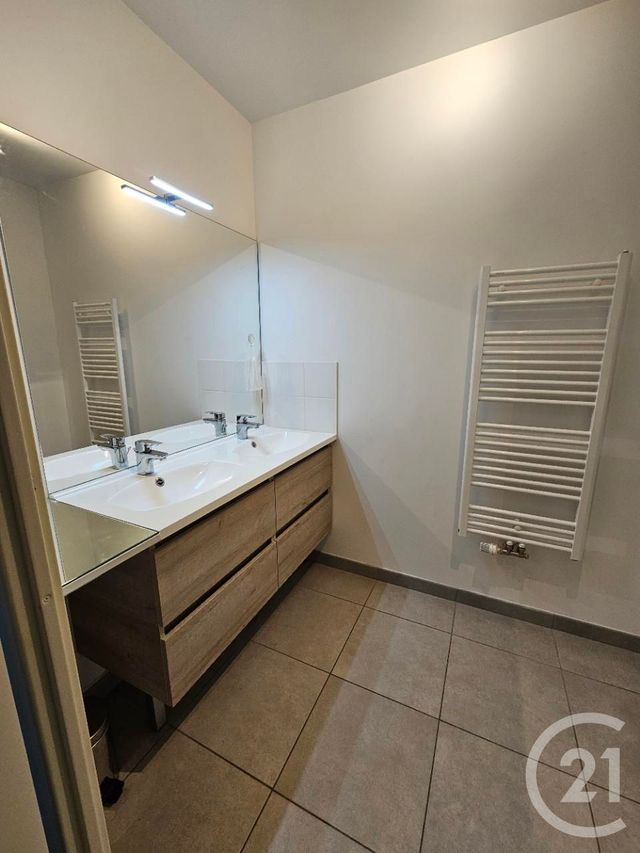Appartement F3 &agrave; louer - 3 pi&egrave;ces - 65 m2 - Merignac - 33 - AQUITAINE