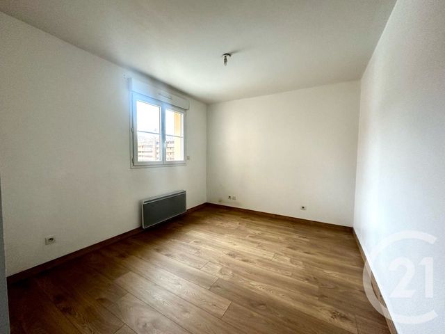 Appartement F3 &agrave; louer - 3 pi&egrave;ces - 76,30 m2 - Villemandeur - 45 - CENTRE