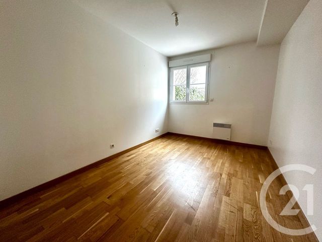 Appartement F3 &agrave; louer - 3 pi&egrave;ces - 76,30 m2 - Villemandeur - 45 - CENTRE