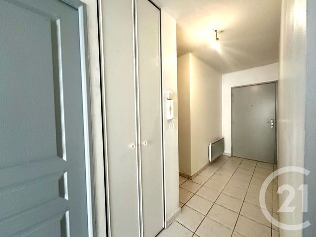 Appartement F3 &agrave; louer - 3 pi&egrave;ces - 76,30 m2 - Villemandeur - 45 - CENTRE