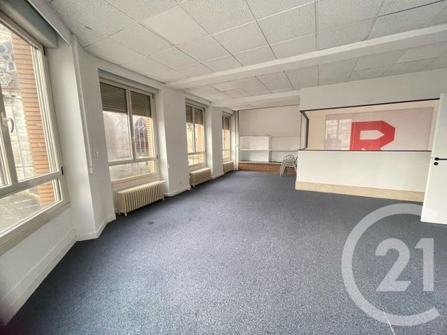 Local commercial à louer - 121.0 m2 - 45 - Loiret