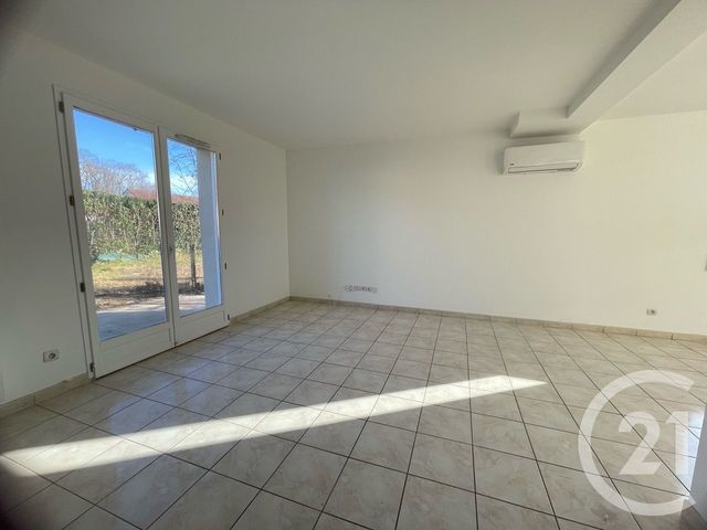 Maison &agrave; louer - 5 pi&egrave;ces - 104 m2 - Pannes - 45 - CENTRE