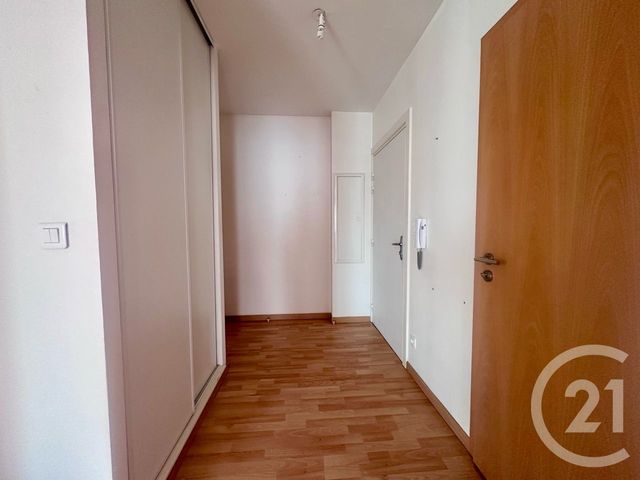 Appartement &agrave; vendre - 2 pi&egrave;ces - 52,77 m2 - Montargis - 45 - CENTRE
