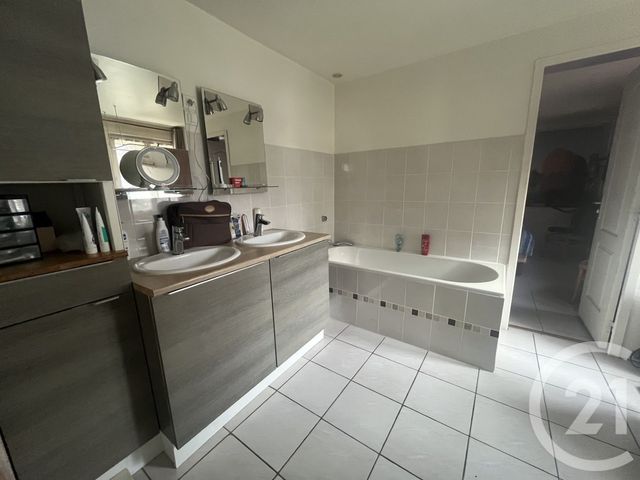 Maison &agrave; vendre - 7 pi&egrave;ces - 141 m2 - Boynes - 45 - CENTRE