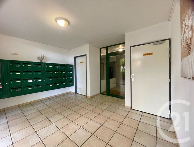 Appartement T3 à vendre - 3 pièces - 66 m2 - Montargis - 45 - CENTRE